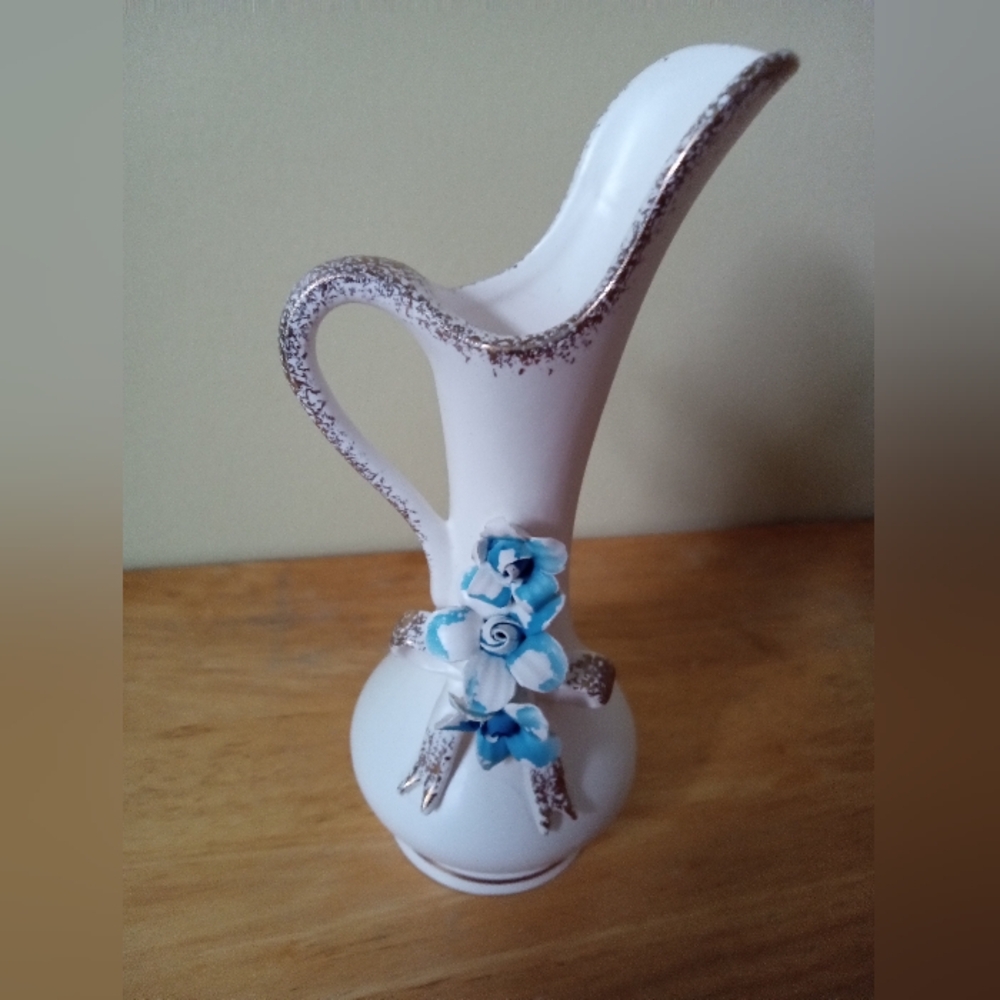 Vintage porcelain vase - Picture 1 of 5